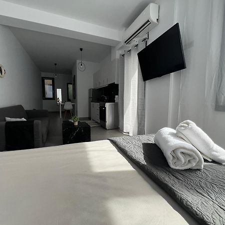 Ag Deluxe Apartment Alexandroupoli Bagian luar foto